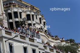 Fans on apartment balconies. 28.05.2017. Formula 1 World Championship, Rd 6, Monaco Grand Prix, Monte Carlo, Monaco, Race Day.