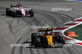 Nico Hulkenberg (GER) Renault Sport F1 Team RS17. 30.04.2017. Formula 1 World Championship, Rd 4, Russian Grand Prix, Sochi Autodrom, Sochi, Russia, Race Day.