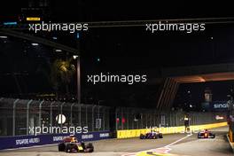 Daniel Ricciardo (AUS) Red Bull Racing RB13.                                15.09.2017. Formula 1 World Championship, Rd 14, Singapore Grand Prix, Marina Bay Street Circuit, Singapore, Practice Day.