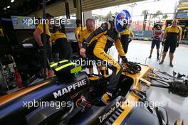 Jolyon Palmer (GBR) Renault Sport F1 Team   15.09.2017. Formula 1 World Championship, Rd 14, Singapore Grand Prix, Marina Bay Street Circuit, Singapore, Practice Day.