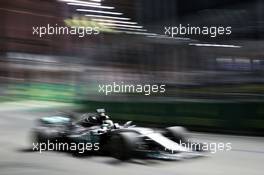 Lewis Hamilton (GBR) Mercedes AMG F1 W08. 15.09.2017. Formula 1 World Championship, Rd 14, Singapore Grand Prix, Marina Bay Street Circuit, Singapore, Practice Day.