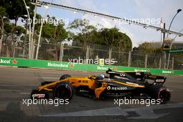 Jolyon Palmer (GBR) Renault Sport F1 Team   15.09.2017. Formula 1 World Championship, Rd 14, Singapore Grand Prix, Marina Bay Street Circuit, Singapore, Practice Day.