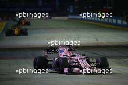 Sergio Perez (MEX) Sahara Force India F1 VJM10. 17.09.2017. Formula 1 World Championship, Rd 14, Singapore Grand Prix, Marina Bay Street Circuit, Singapore, Race Day.