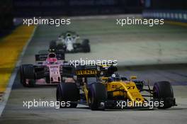 Nico Hulkenberg (GER) Renault Sport F1 Team RS17. 17.09.2017. Formula 1 World Championship, Rd 14, Singapore Grand Prix, Marina Bay Street Circuit, Singapore, Race Day.