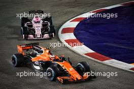 Stoffel Vandoorne (BEL) McLaren MCL32.                                17.09.2017. Formula 1 World Championship, Rd 14, Singapore Grand Prix, Marina Bay Street Circuit, Singapore, Race Day.
