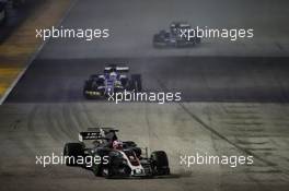 Romain Grosjean (FRA) Haas F1 Team VF-17. 17.09.2017. Formula 1 World Championship, Rd 14, Singapore Grand Prix, Marina Bay Street Circuit, Singapore, Race Day.