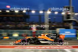 Stoffel Vandoorne (BEL) McLaren MCL32. 16.09.2017. Formula 1 World Championship, Rd 14, Singapore Grand Prix, Marina Bay Street Circuit, Singapore, Qualifying Day.