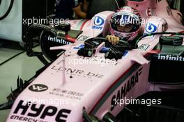 Sergio Perez (MEX) Sahara Force India F1 VJM10. 16.09.2017. Formula 1 World Championship, Rd 14, Singapore Grand Prix, Marina Bay Street Circuit, Singapore, Qualifying Day.