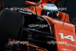 Fernando Alonso (ESP) McLaren MCL32. 16.09.2017. Formula 1 World Championship, Rd 14, Singapore Grand Prix, Marina Bay Street Circuit, Singapore, Qualifying Day.