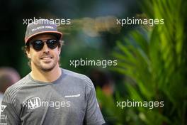 Fernando Alonso (ESP) McLaren. 14.09.2017. Formula 1 World Championship, Rd 14, Singapore Grand Prix, Marina Bay Street Circuit, Singapore, Preparation Day.