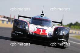 Neel Jani (SUI) / Andre Lotterer (GER) / Nick Tandy (GBR) #01 Porsche LMP Team, Porsche 919 Hybrid  04.06.2017. Le Mans 24 Hour, Testing, Le Mans, France.