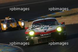Richard Lietz (AUT) / Frederic Makowiecki (FRA) / Patrick Pilet (FRA) #91 Porsche GT Team, Porsche 911 RSR. FIA World Endurance Championship, Le Mans 24 Hours - Race, Sunday 18th June 2017. Le Mans, France.