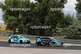 17.06.2017 - Free Practice 2, Jean-Karl Vernay (FRA) Volkswagen Golf GTi TCR, Leopard Racing Team WRT and Stefano Comini (SUI) Audi RS3 LMS, Comtoyou Racing 16-18.06.2017 TCR International Series, Round 6, Hungaroring, Budapest, Hungary