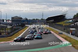 18.06.2017 - Race 1, Start of the race 16-18.06.2017 TCR International Series, Round 6, Hungaroring, Budapest, Hungary