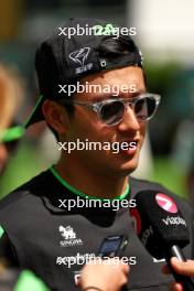 Zhou Guanyu (CHN) Sauber. 02.05.2024. Formula 1 World Championship, Rd 6, Miami Grand Prix, Miami, Florida, USA, Preparation Day.